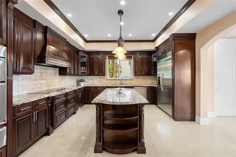 66 S Hibiscus Drive Miami Beach FL 33139