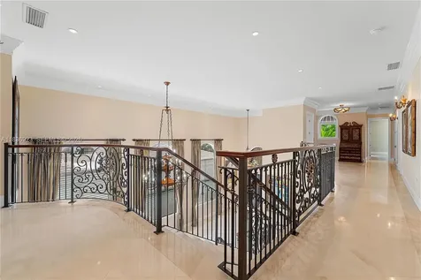 66 S Hibiscus Drive Miami Beach FL 33139