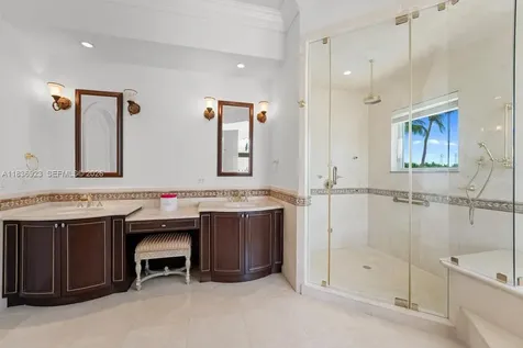 66 S Hibiscus Drive Miami Beach FL 33139