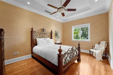 66 S Hibiscus Drive Miami Beach FL 33139