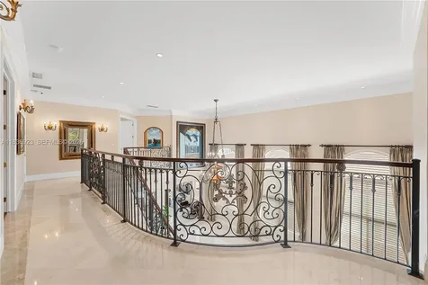 66 S Hibiscus Drive Miami Beach FL 33139