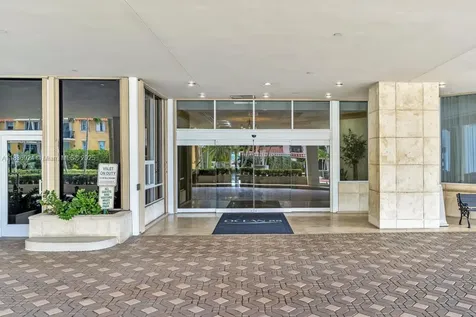 8855 E Collins Avenue Surfside FL 33154