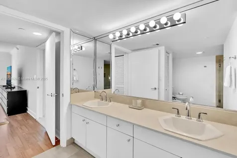 8855 E Collins Avenue Surfside FL 33154