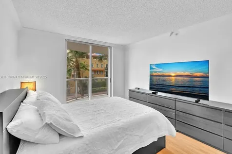 8855 E Collins Avenue Surfside FL 33154