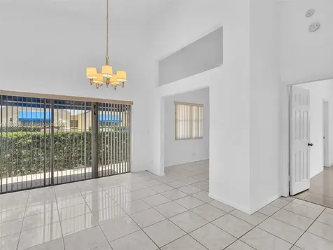 5201 SW 31st Avenue Dania Beach FL 33312
