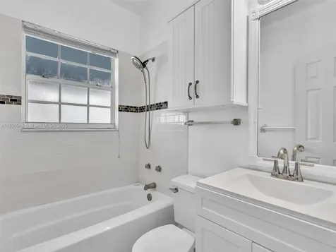 5201 SW 31st Avenue Dania Beach FL 33312