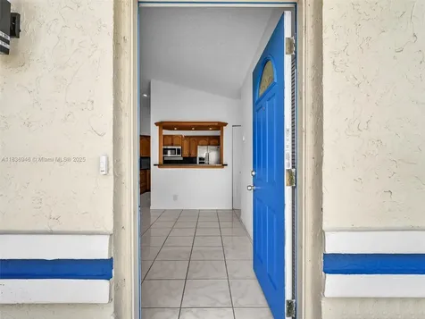 5201 SW 31st Avenue Dania Beach FL 33312