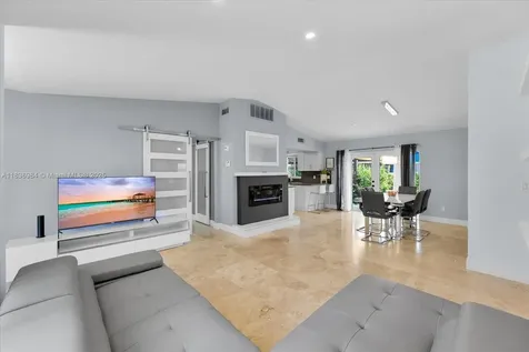 14071 SW 45th Street Miami FL 33175