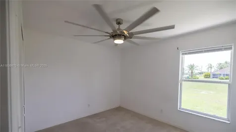 501 SE 7th Street Cape Coral FL 33990