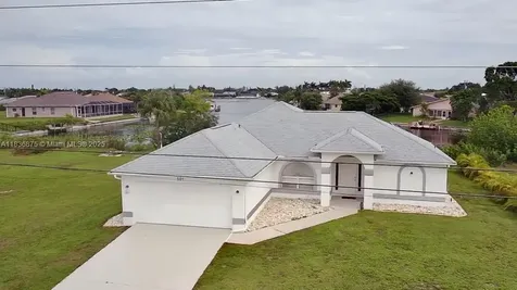 501 SE 7th Street Cape Coral FL 33990
