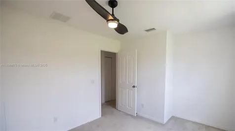 501 SE 7th Street Cape Coral FL 33990