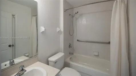501 SE 7th Street Cape Coral FL 33990