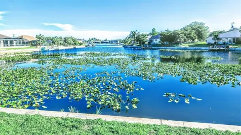 501 SE 7th Street Cape Coral FL 33990
