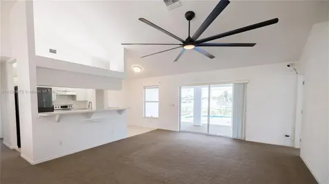 501 SE 7th Street Cape Coral FL 33990