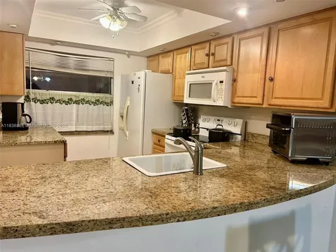 1206 Bahama Bend Coconut Creek FL 33066