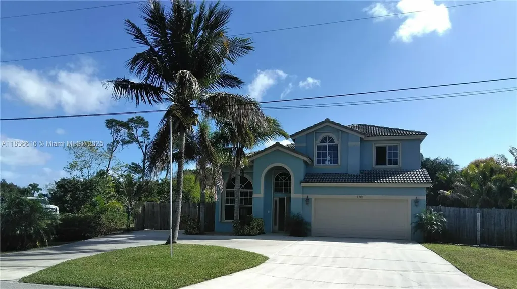 170 NE Dominican Terrace Port St. Lucie FL 34983