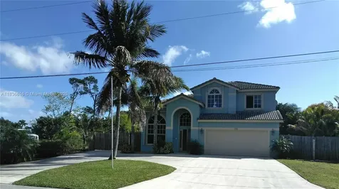 170 NE Dominican Terrace Port St. Lucie FL 34983