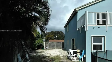 170 NE Dominican Terrace Port St. Lucie FL 34983