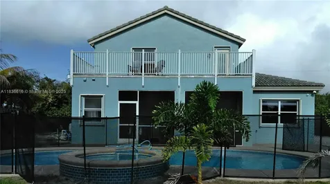 170 NE Dominican Terrace Port St. Lucie FL 34983