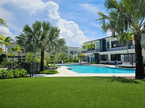 4400 Sunrise Boulevard Plantation FL 33317