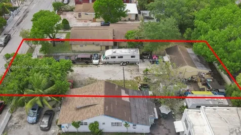 369 NW 33rd Street Miami FL 33127