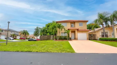 8740 SW 214th Terrace Cutler Bay FL 33189