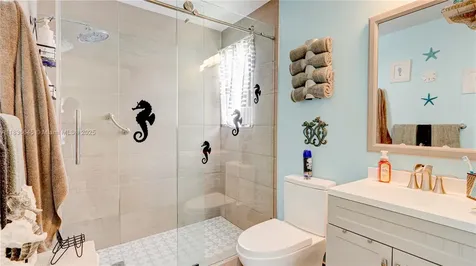 8740 SW 214th Terrace Cutler Bay FL 33189