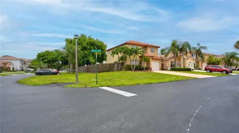 8740 SW 214th Terrace Cutler Bay FL 33189