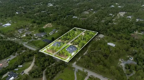 524 13th Street SW Naples FL 34117