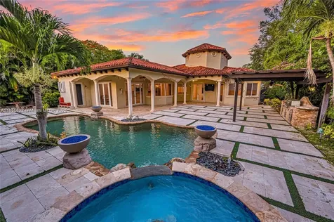 13400 SW 83rd Avenue Pinecrest FL 33156