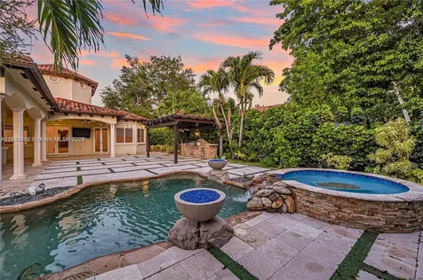 13400 SW 83rd Avenue Pinecrest FL 33156