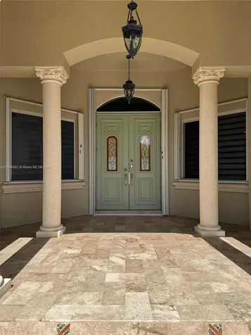 13400 SW 83rd Avenue Pinecrest FL 33156