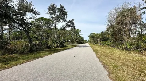 12493 Harlow Avenue Port Charlotte FL 33953