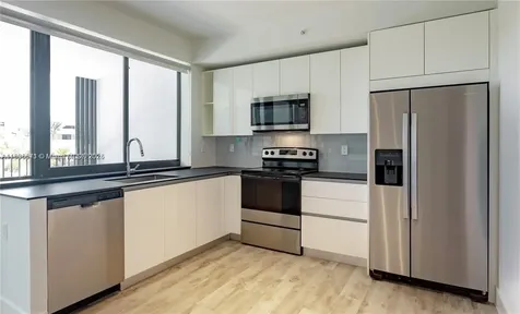 4400 Sunrise Boulevard Plantation FL 33317