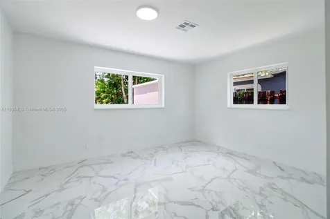 6541 SW 8th Street North Lauderdale FL 33068