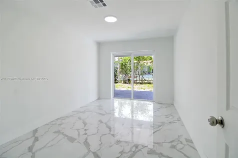 6541 SW 8th Street North Lauderdale FL 33068
