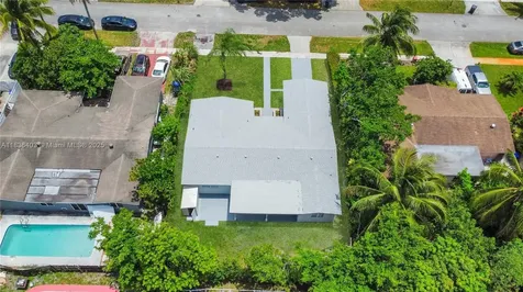 6541 SW 8th Street North Lauderdale FL 33068