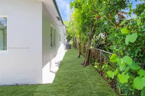 6541 SW 8th Street North Lauderdale FL 33068