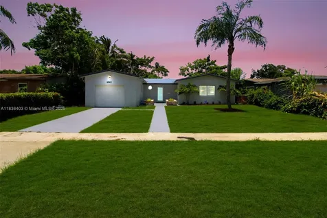 6541 SW 8th Street North Lauderdale FL 33068