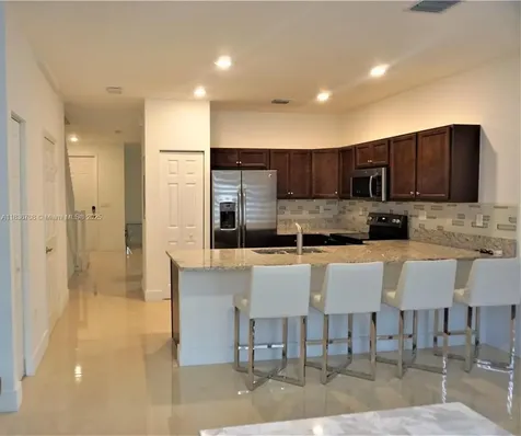 10498 W 33rd Way Hialeah FL 33018