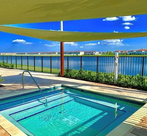 10498 W 33rd Way Hialeah FL 33018
