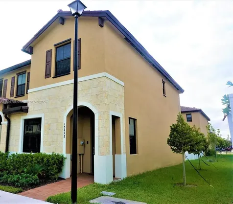 10498 W 33rd Way Hialeah FL 33018