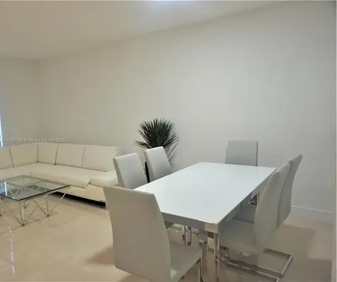 10498 W 33rd Way Hialeah FL 33018