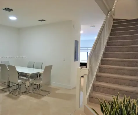 10498 W 33rd Way Hialeah FL 33018