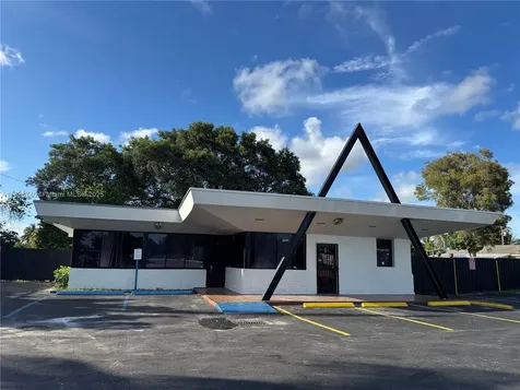 1605 NW 95th Street Miami FL 33147