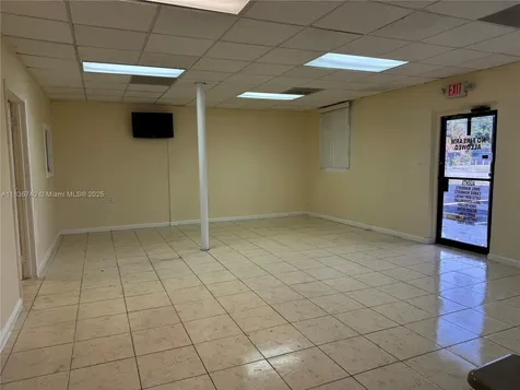 1605 NW 95th Street Miami FL 33147
