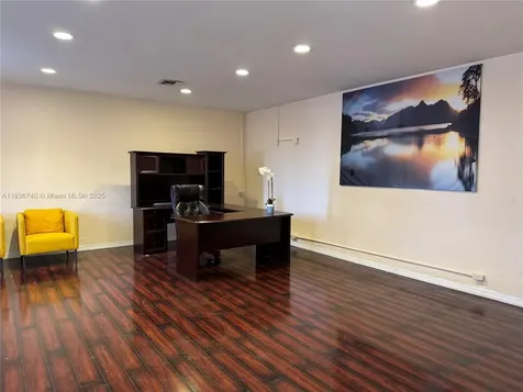 1605 NW 95th Street Miami FL 33147