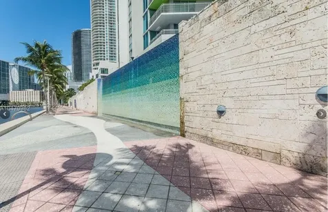 335 S Biscayne Boulevard Miami FL 33131