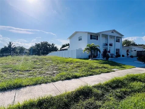 641 NW 42nd Avenue Coconut Creek FL 33066