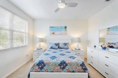 2851 W Prospect Road Tamarac FL 33309